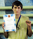 Шибзухов Артур 
1988 г.р. вес 54 кг.
Тайский боксом занимается год. 
Призёр Чемпионата Москвы по тайскому боксу среди любителей 2004 г. Провел 3 боя по тайскому боксу среди любителей